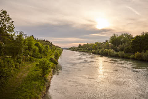 Gemeinde Töging Landkreis Altötting Innkanal vor Inn (Dirschl Johann) Deutschland AÖ